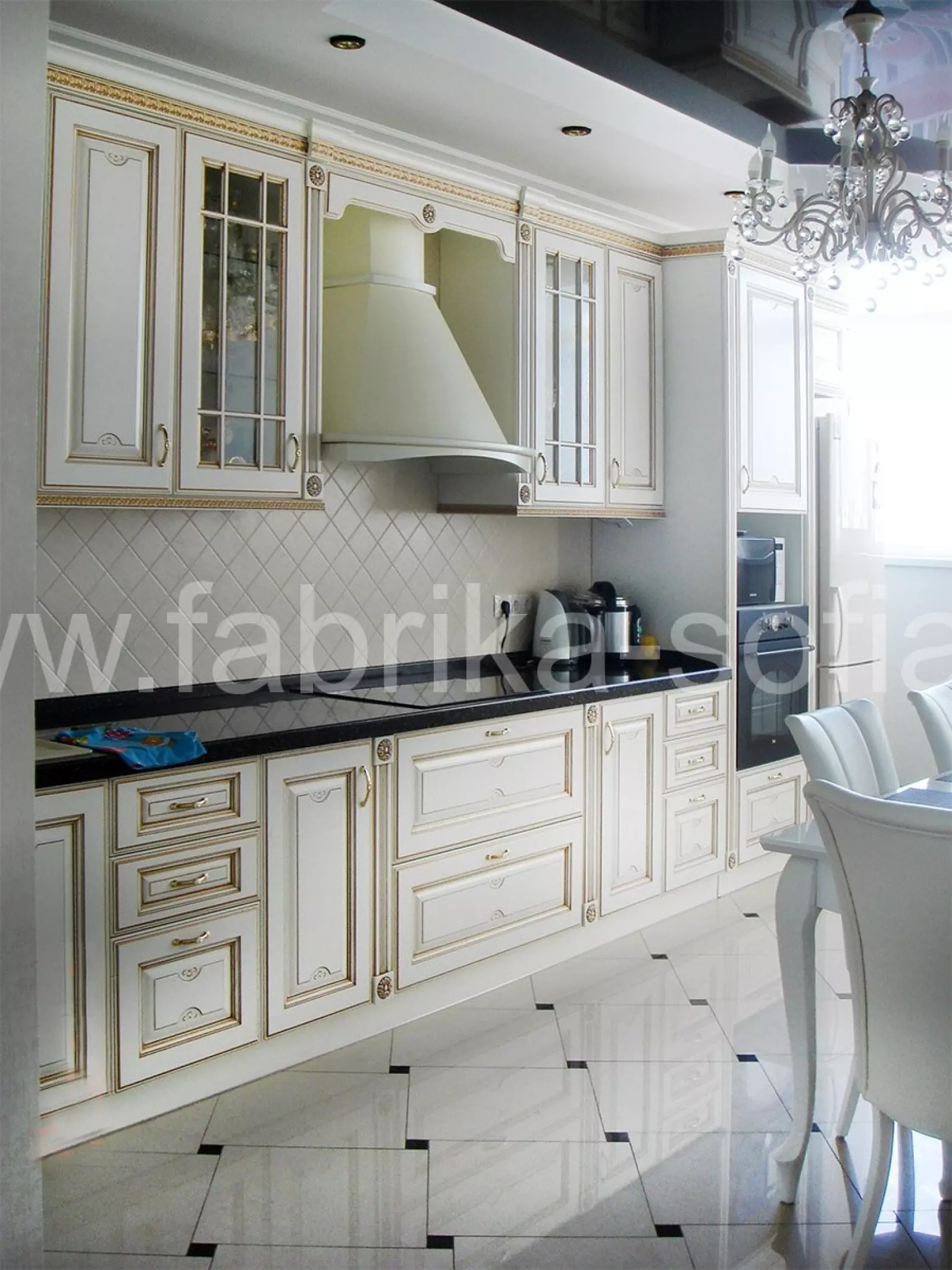 Современная классическая кухня под заказ