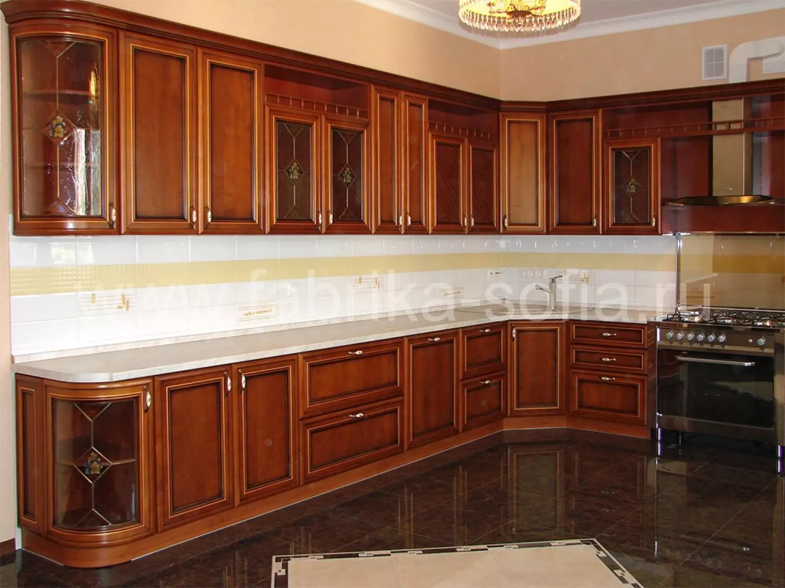 Кухонный гарнитур с винтажным классическим дизайном по цене производителя