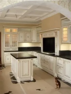 Удобная классическая кухня под заказ от производителя