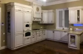 Элегантный кухонный гарнитур под заказ в Краснодаре