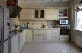 Угловой кухонный гарнитур из МДФ от производителя