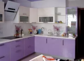 Современная кухня лавандового цвета для изысканного интерьера