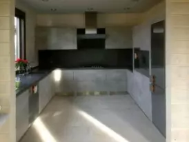 Стильная кухня в стиле модерн под заказ в Краснодаре