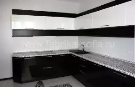 Стильный угловой кухонный гарнитур от производителя