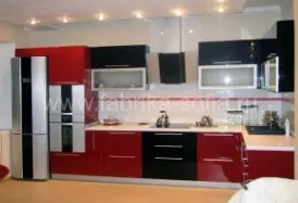 Яркая и элегантная угловая кухня под заказ