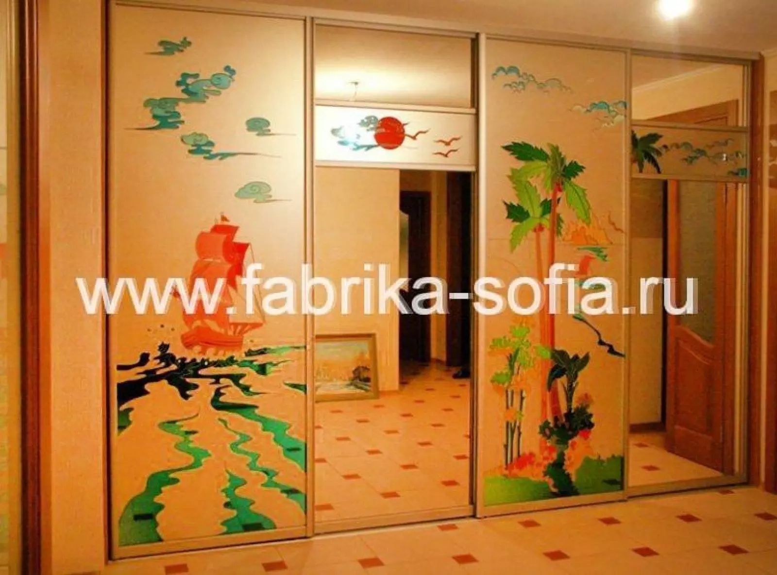 Шкаф-купе с оригинальным художественным дизайном